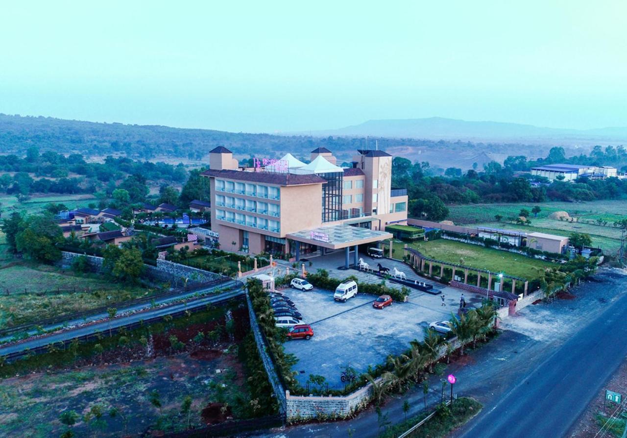 Regenta Resort Belagavi Exterior foto